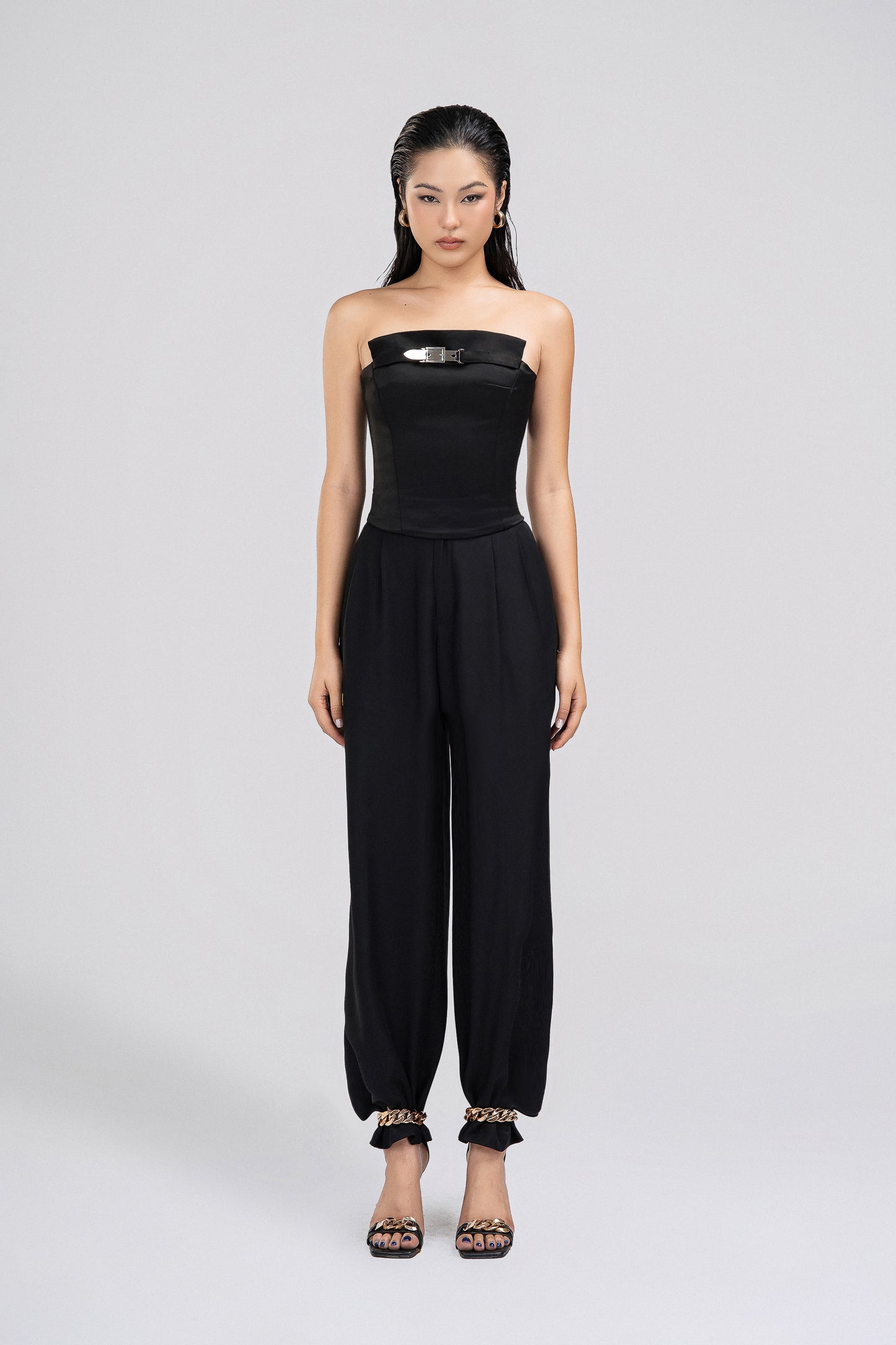 Pleated Petite Wide Leg Pants in Black